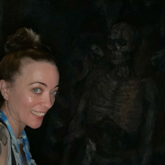 Meet your Posher, Constance - Picture 1 of 4